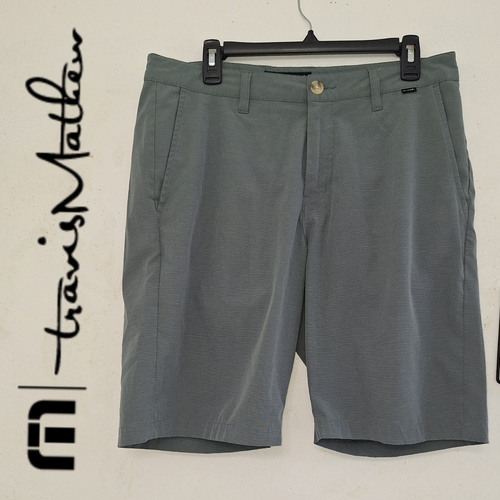 Travis Mathew Flat Front Beck 10" Performance Golf Shorts